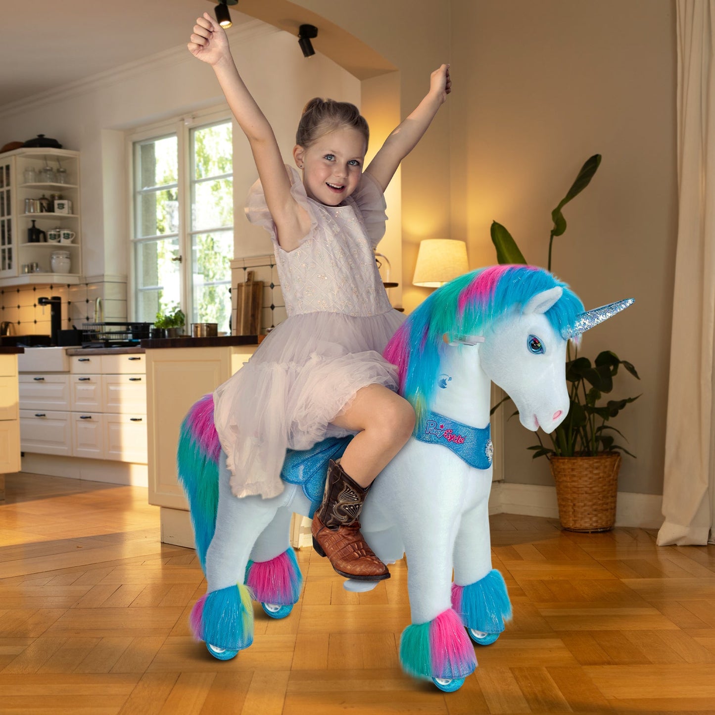 Modell Y® Regenbogen-Einhorn-Reitspielzeug für 3–4 Jahre